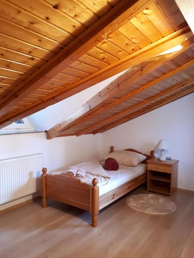 Apartman Ivana Яйце Екстериор снимка